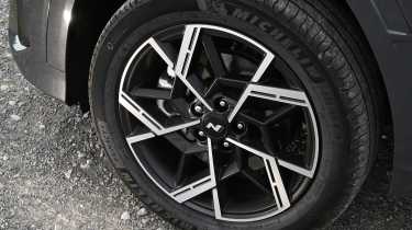 Hyundai Tucson - wheel