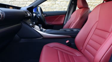 Lexus IS 200t F Sport - front seats