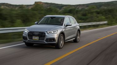 New Audi Q5 - front tracking