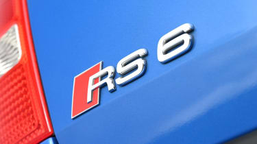 Audi RS 6 (C5) - badge