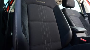 Volkswagen Passat Alltrack - seats