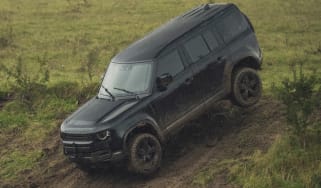 Land Rover - James Bond No Time To Die