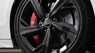 Audi S6 Avant e-tron - alloy wheel