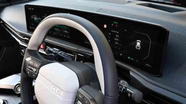 Kia EV6 - twin screens