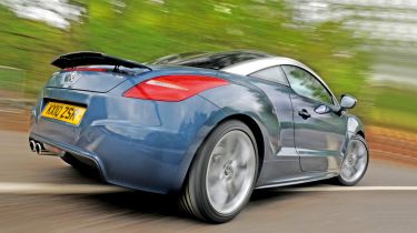 Peugeot RCZ THP 200 vs. rivals