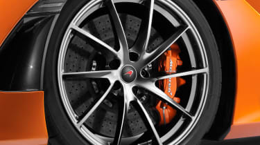McLaren 720S - wheel detail