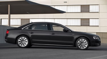 Audi A8 Hybrid profile