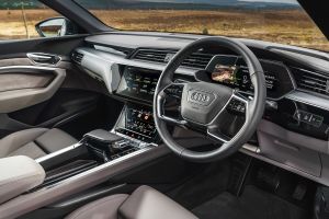 Audi e-tron - dash