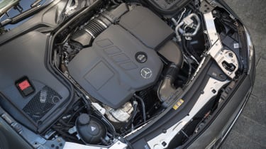 Mercedes E-Class Cabriolet - engine