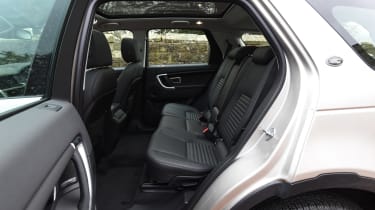Land Rover Discovery Sport MY2107 - rear seats