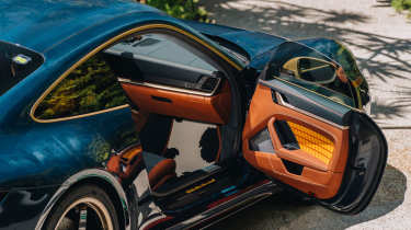 Porsche 911 Woody - interior