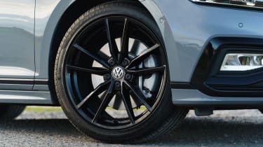 Volkswagen Passat Estate - alloy wheels