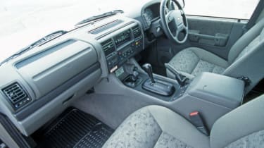 Land Rover Discovery 2 interior
