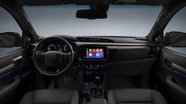 Toyota Hilux Hybrid 48V - dashboard