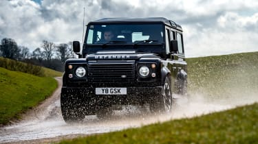 Land Rover Defender Works V8 - front off-road
