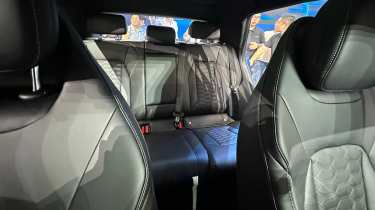 Omoda 4 - reveal seats