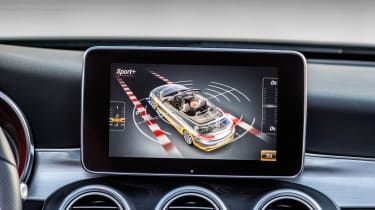 Mercedes C-Class Cabriolet - screen information