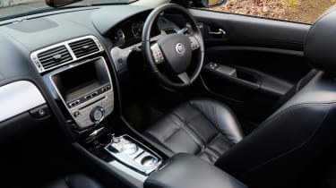 Jaguar XK Convertible interior