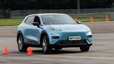 Changan Deepal S05 - front cornering