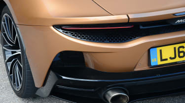 McLaren GT - rear light