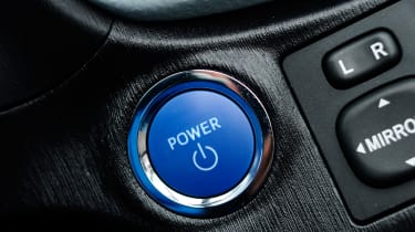 Toyota Yaris Hybrid ignition