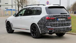 BMW X7 spy shot - rear