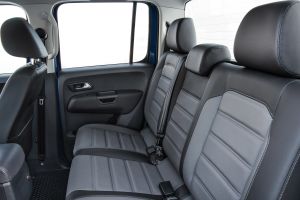 Volkswagen Amarok pick-up 2016 - rear seats