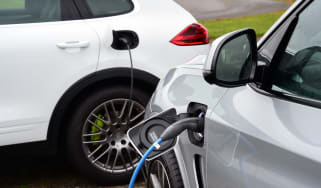 BMW X5 vs Porsche Cayenne - charging