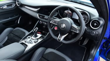 Alfa Romeo Giulia Quadrifoglio long termer - interior