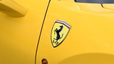 Ferrari 488 Pista - Ferrari badge