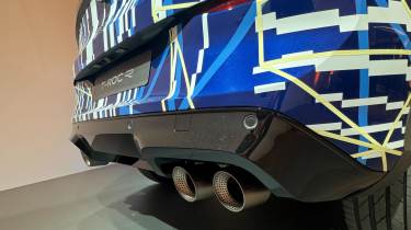 Volkswagen T-Roc R - exhausts