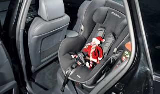 Peugeot 508 SW child seat