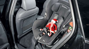 Peugeot 508 SW child seat