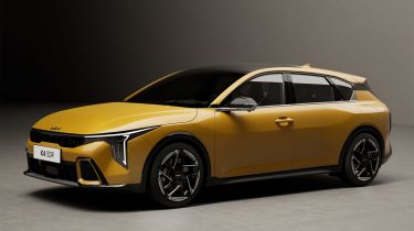 Kia K4 - front studio