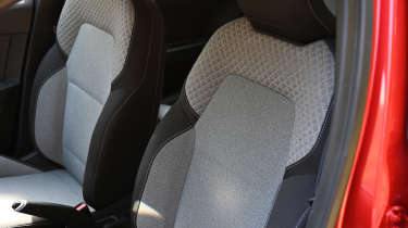 Renault Clio - front seats