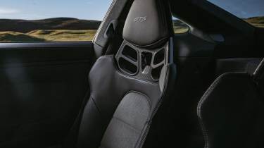 Porsche 911 Carrera GTS - seat