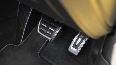 Audi A3 35 TFSI S tronic S line long termer - pedals