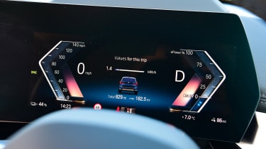 BMW iX1 - digital driver&#039;s display