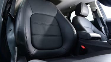 Jaguar E-Pace - seats