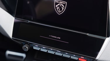 Peugeot E-308 SW - centre console controls