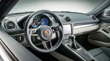 Porsche 718 Cayman - dash