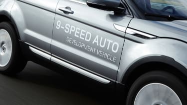 Range Rover Evoque nine-speed detail