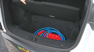 Tesla Model Y - cable storage