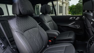 BMW X7 M60i xDrive - rear seats
