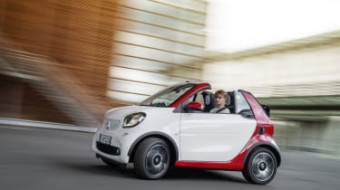 Smart ForTwo Cabrio - roof down action