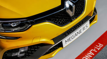Renault Megane RS Trophy - grille