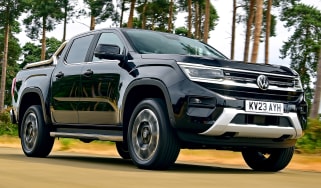 Volkswagen Amarok - front tracking