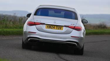 Mercedes AMG S63 e Performance - rear cornering 