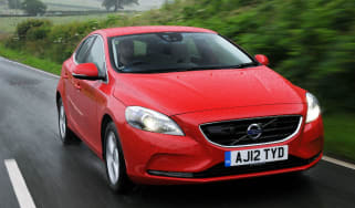Volvo V40 D2 front tracking