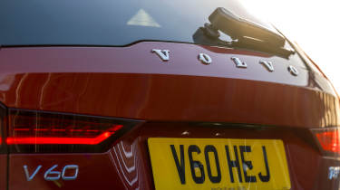 Volvo V60 - tailgate badging